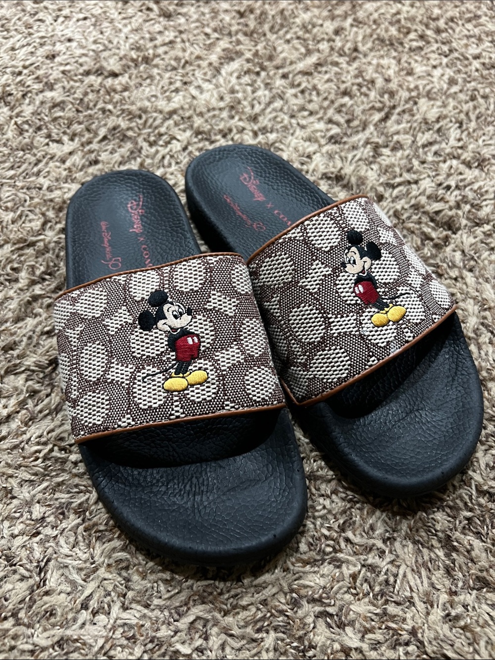 Disney X Coach Mickey Mouse slides sz 9